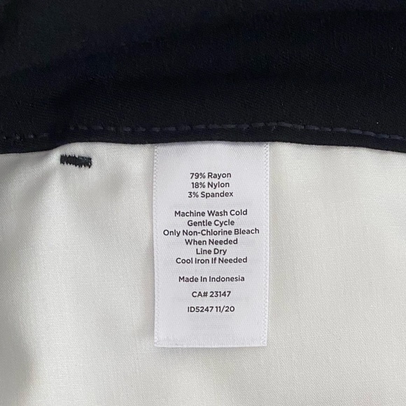 Talbots Black Stretch Twill Elastic Flat Waist Shorts – Size 6P (Petite) - Picture 7 of 7